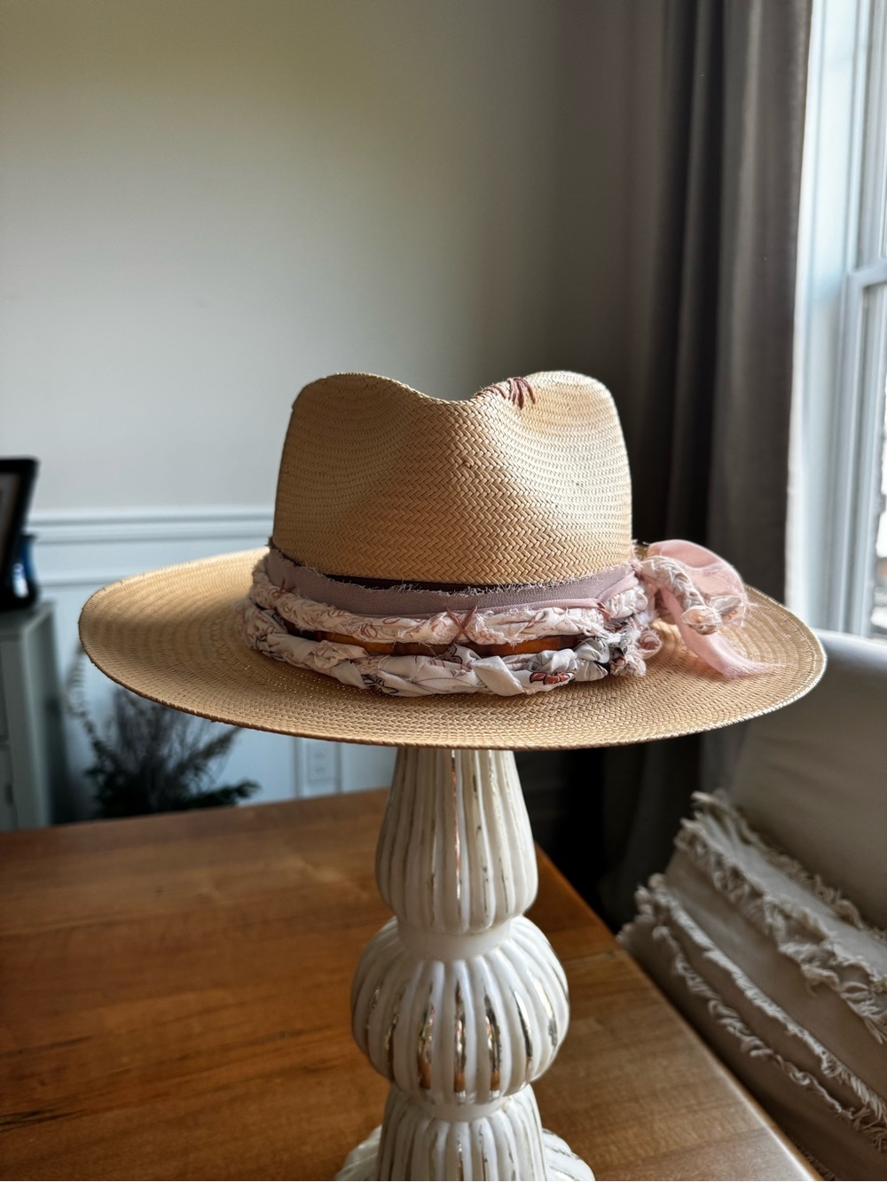 Vintage Straw Fedora Hat with Handmade Blush Band - Picture 3 of 16